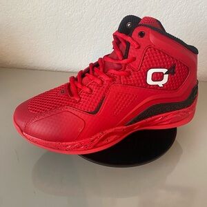 Q4 Men’s Basketball Sneakers – Racing Red High Top Athletic Shoe – SZ: 10.5 BNIB